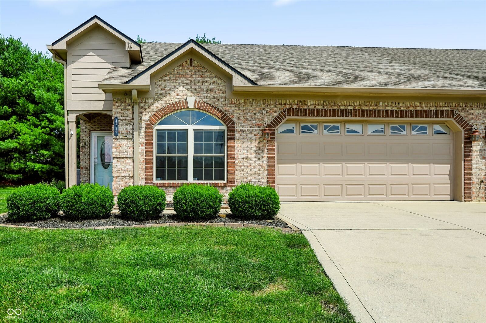Property Photo:  4239 Parma Court  IN 46237 