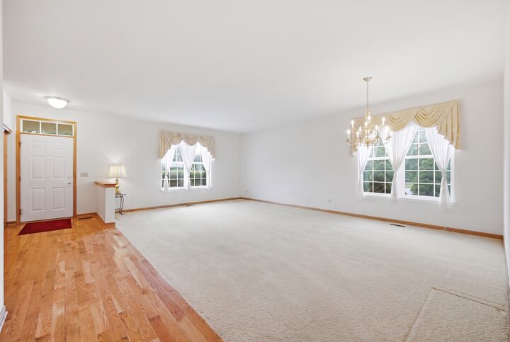 Property Photo:  623 Saugatuk Circle  IL 60446 