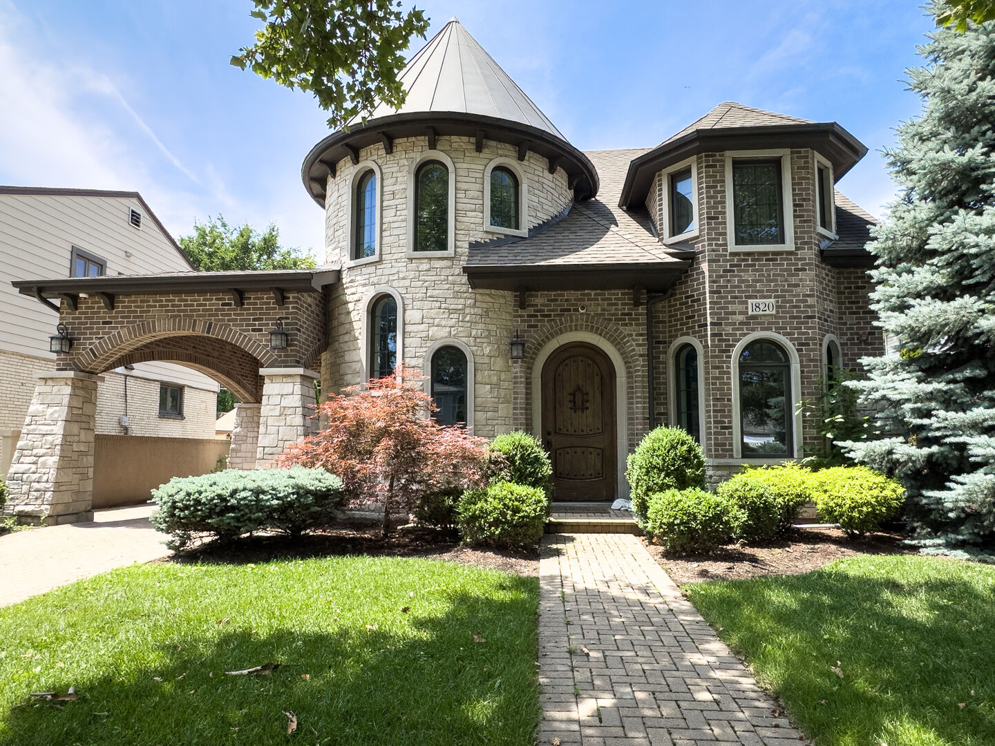 Property Photo: 1820 Brophy Avenue IL 60068