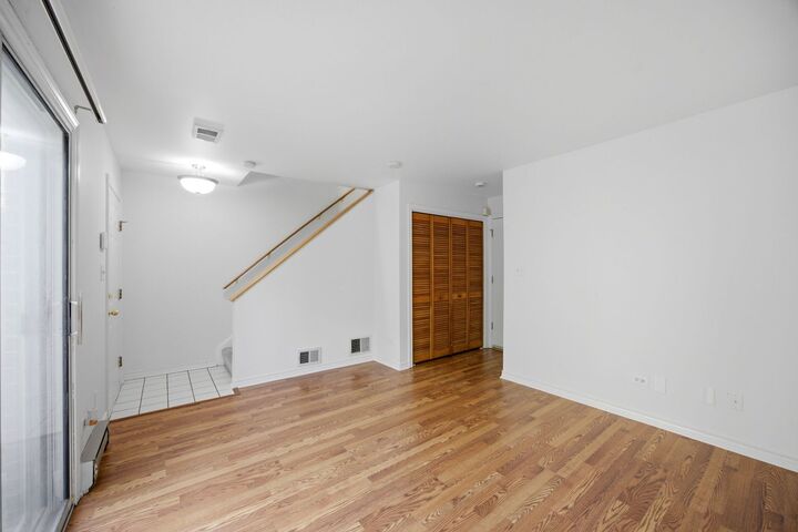 Property Photo:  7226 Washington Street A  IL 60130 