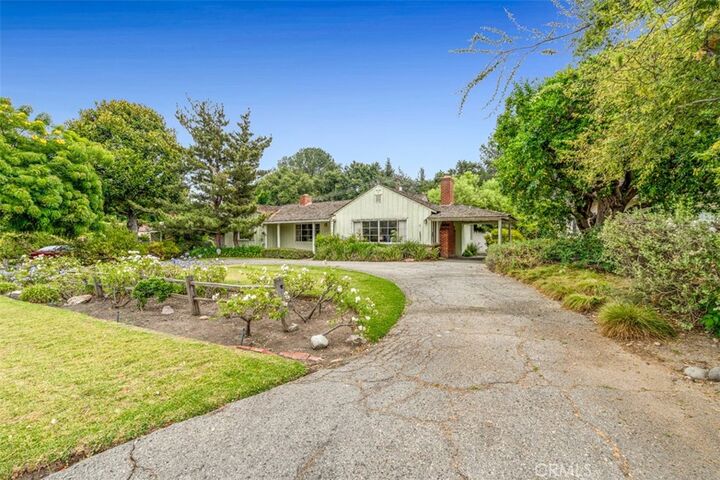 Property Photo:  46 N Golden West  CA 91007 