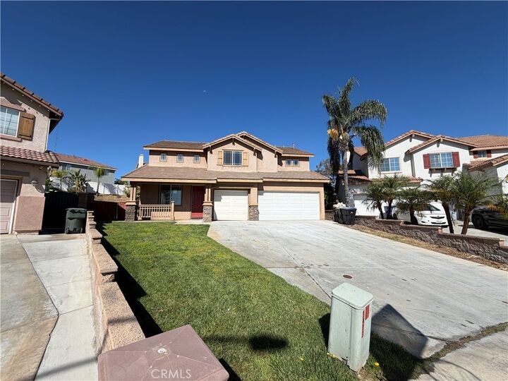 Property Photo: 1413 Claymore Court CA 92507