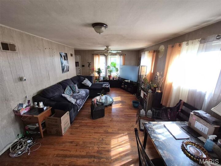 Property Photo:  6212 Lexington Avenue  MO 63121 