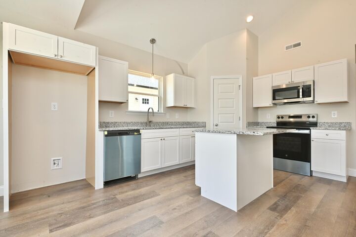 Property Photo:  1575 Strawberry Lane NE  TN 37311 