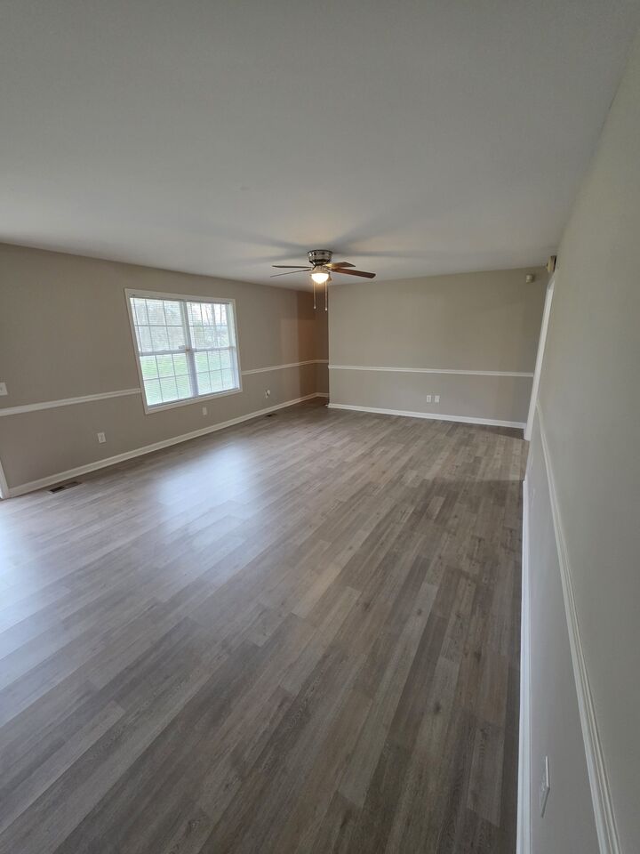Property Photo:  102 Cascade Ln  TN 37020 