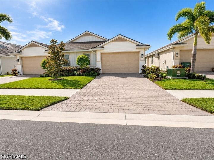 Property Photo: 1170 Tranquil Brook Drive FL 34114
