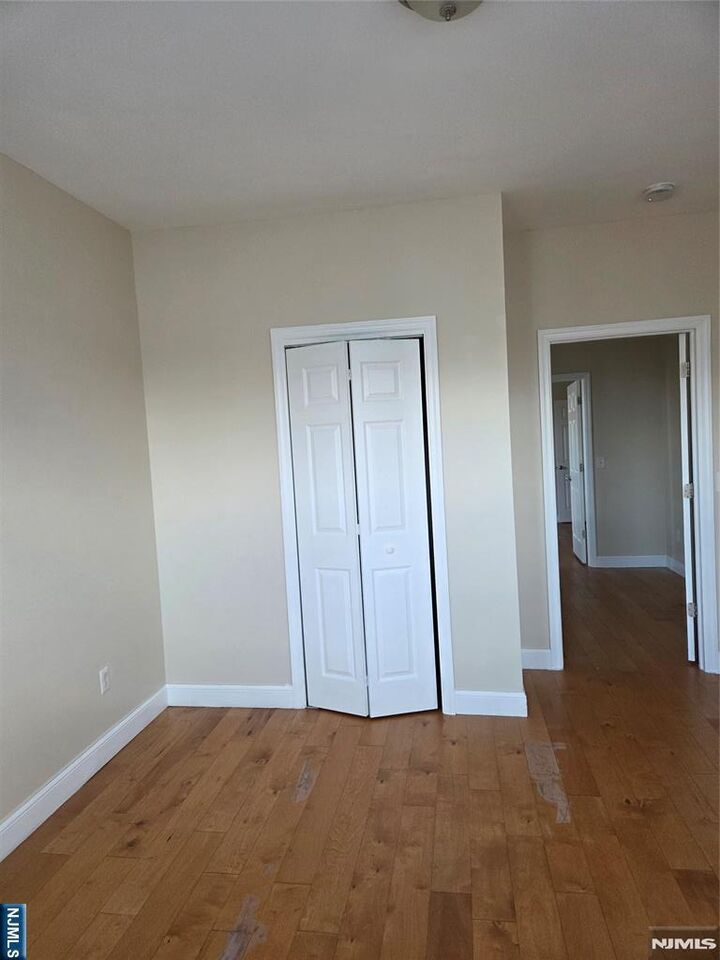 Property Photo: 427-429 Hamilton Street 3rd L NJ 07029