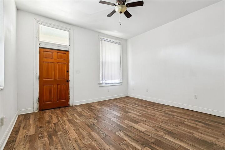 Property Photo:  2712 Marengo Street  LA 70115 