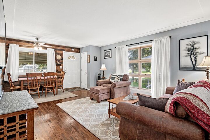 Property Photo:  250 Macarthur Street E  MN 55075 