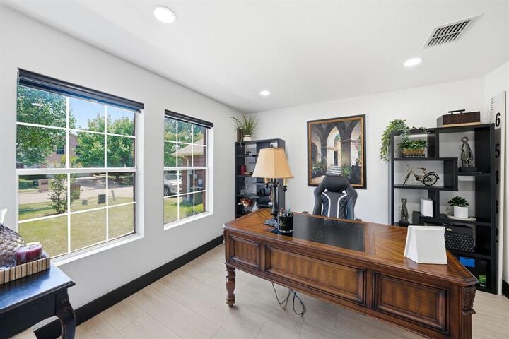 Property Photo: 1216 Bellevue Drive TX 75407