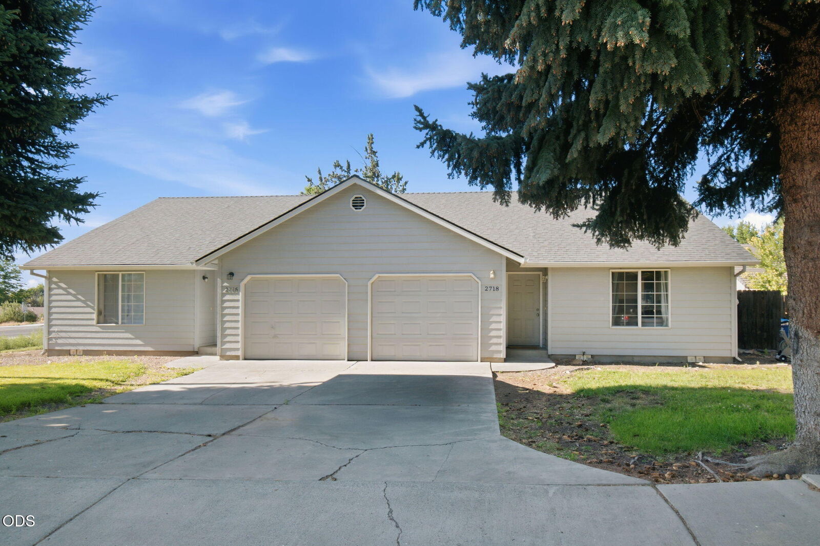 Property Photo:  2716 -2718 SW Umatilla Avenue  OR 97756 