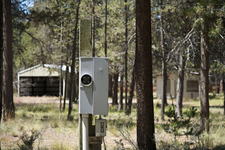 Property Photo:  52525 River Pine Road  OR 97739 