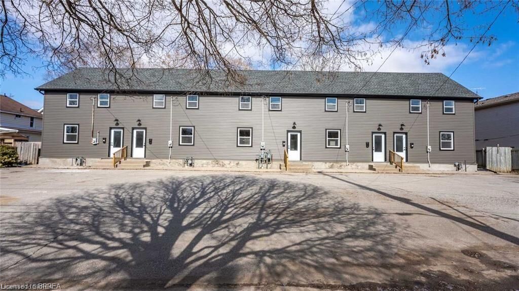 Property Photo: 55 Winniett Street ON N3T 1M6