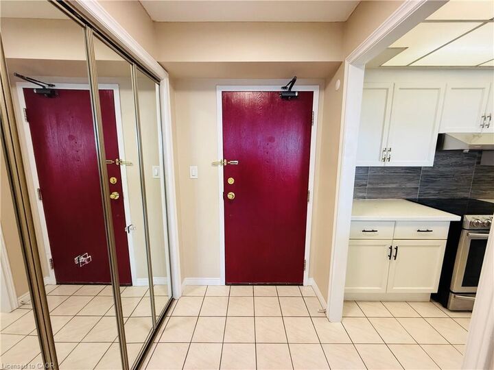 Property Photo: 99 Donn Avenue 704 ON L8G 5B2