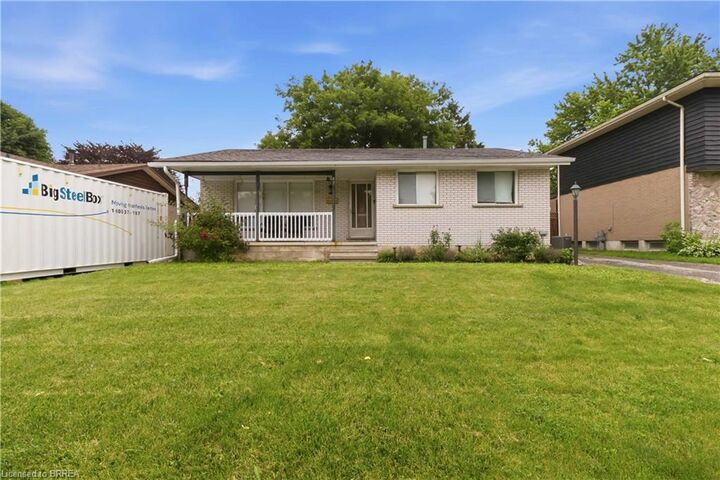 Property Photo:  47 Brier Park Road  ON N3R 3R1 