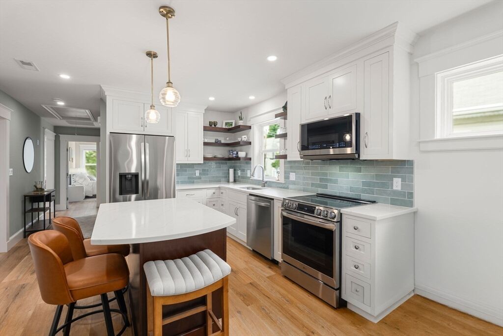 Property Photo: 41-43 Elliot St 2 MA 02062