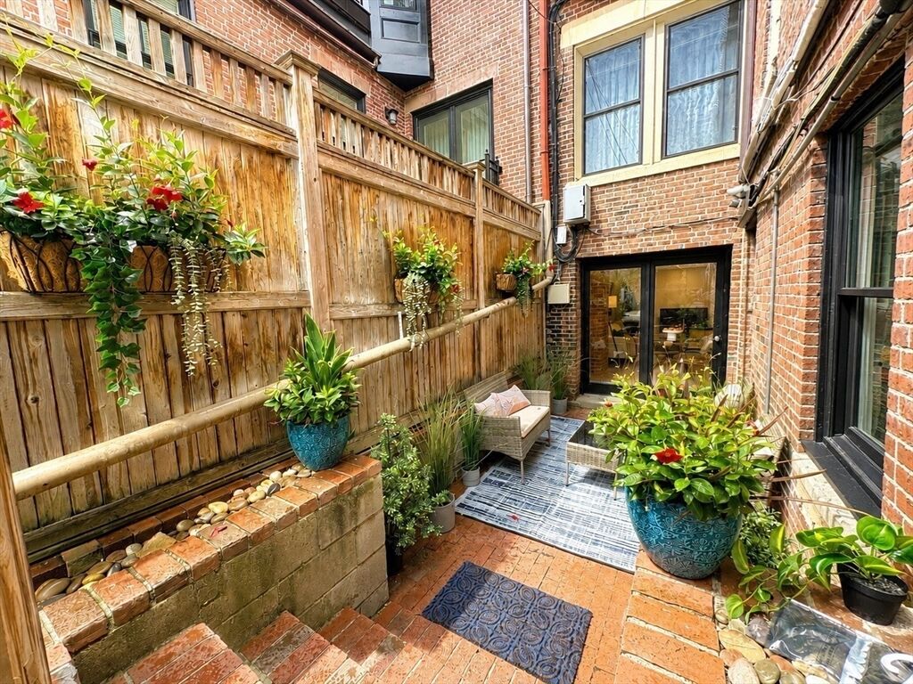 Property Photo:  16 Claremont Park 1  MA 02118 
