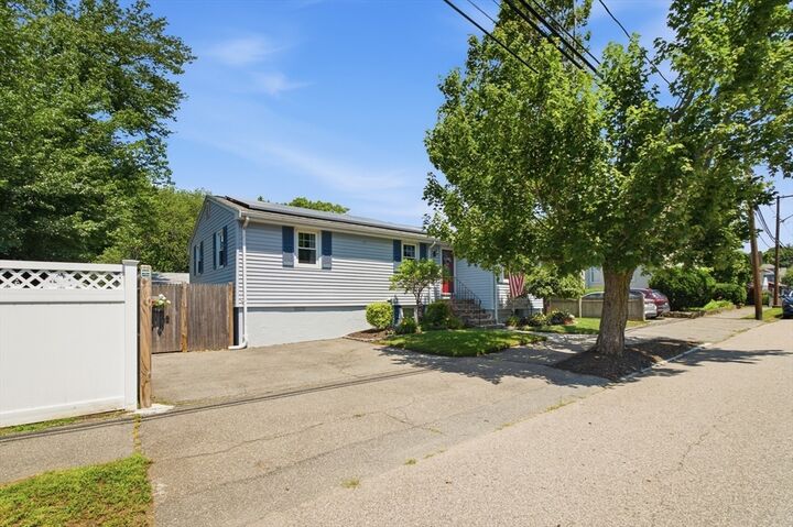 Property Photo:  31 Dartmouth St  MA 01904 