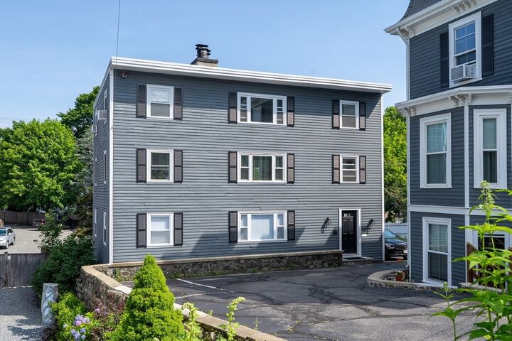 Property Photo: 121-R Elm 2 MA 01945