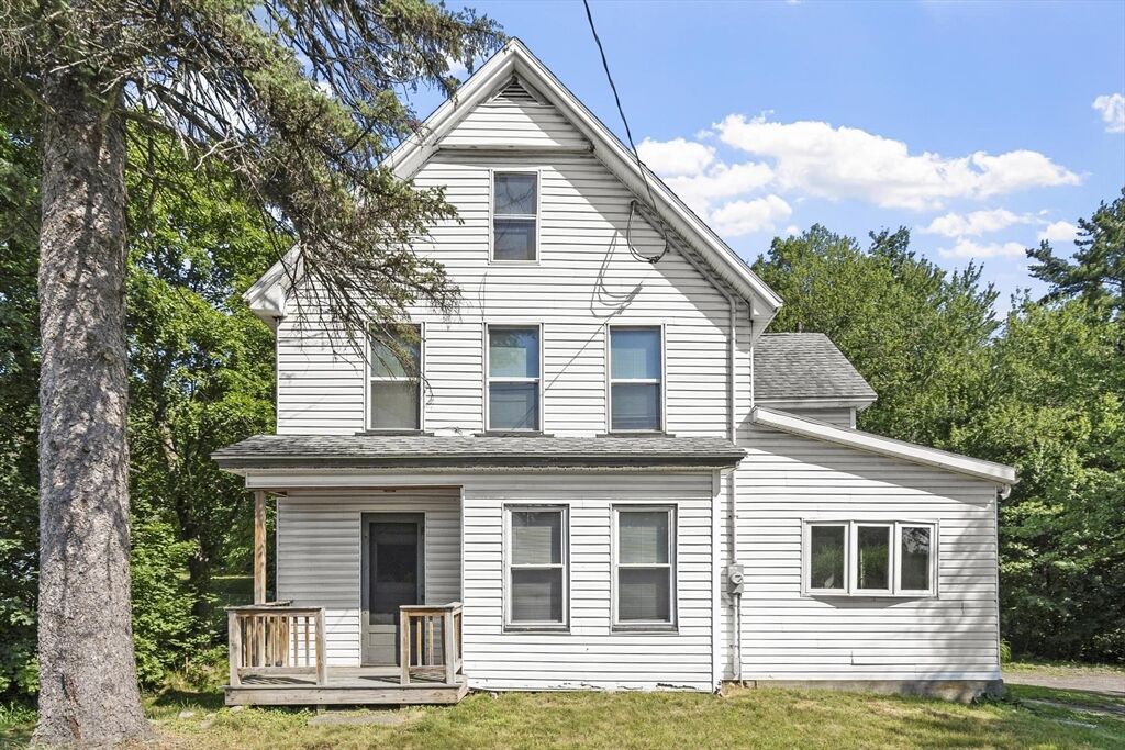 Property Photo:  354 Massachusetts Ave  MA 01462 