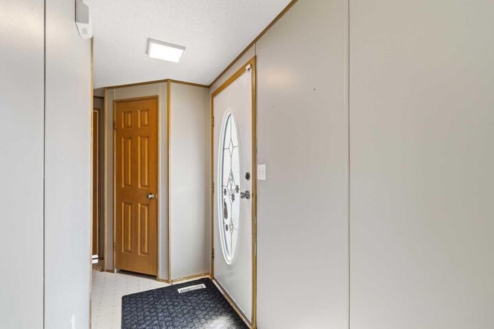 Property Photo:  448 Cree Road  AB T9K 1Y6 