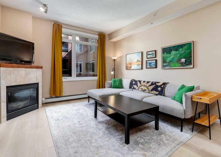 Photo de la propriété:  24 Hemlock Crescent SW 3214  AB T3C 2Z1 