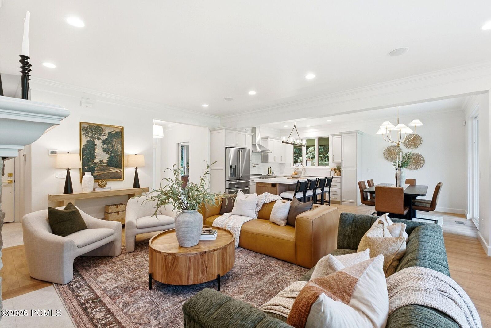 Property Photo: 12 W Village Circle UT 84049