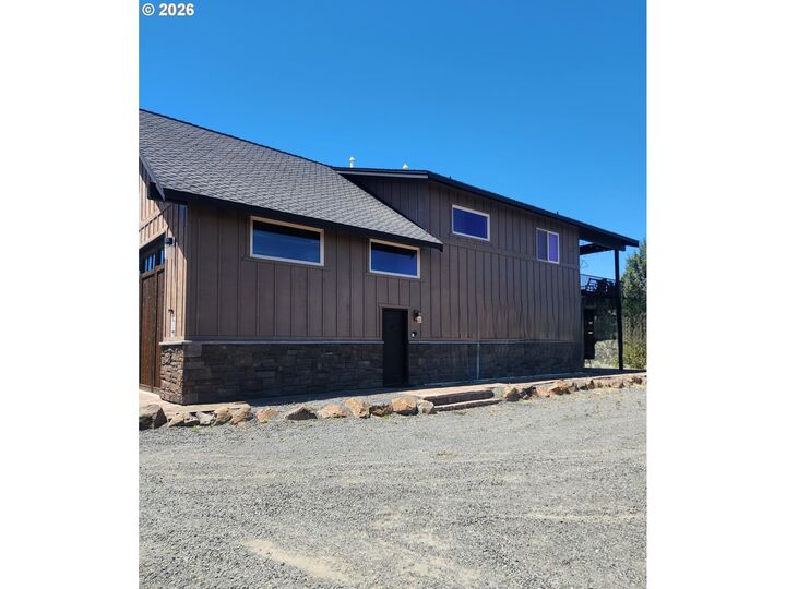 Property Photo: 5144 SW Upper Canyon Rim Dr OR 97734