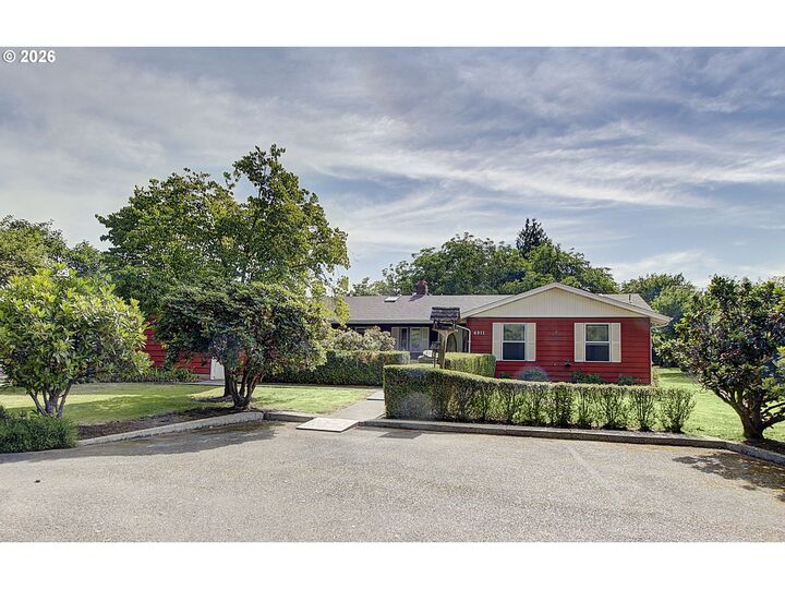Property Photo:  4911 NE 27th Ct  WA 98663 