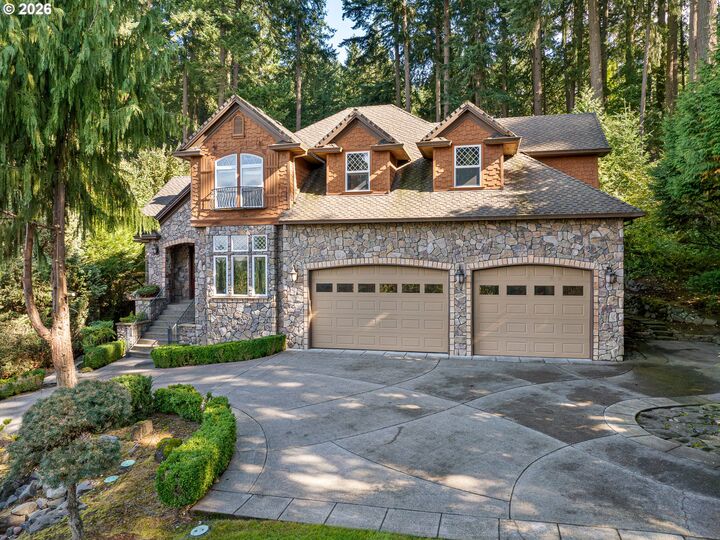 Property Photo:  11233 SE Rimrock Dr  OR 97086 