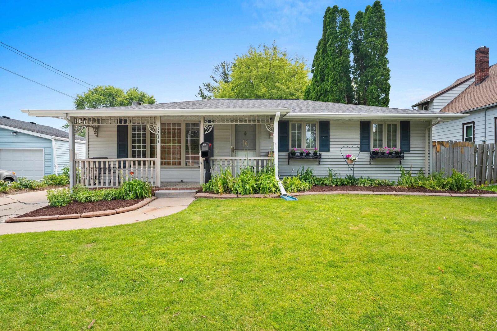 Property Photo: 1233 Western Avenue WI 54303-2015