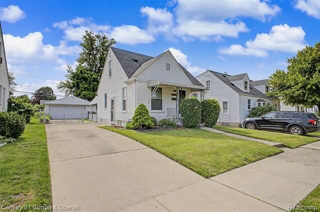 Property Photo:  2732 Queen Street  MI 48124 