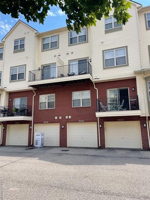 Property Photo: 3195 Camden Drive MI 48084