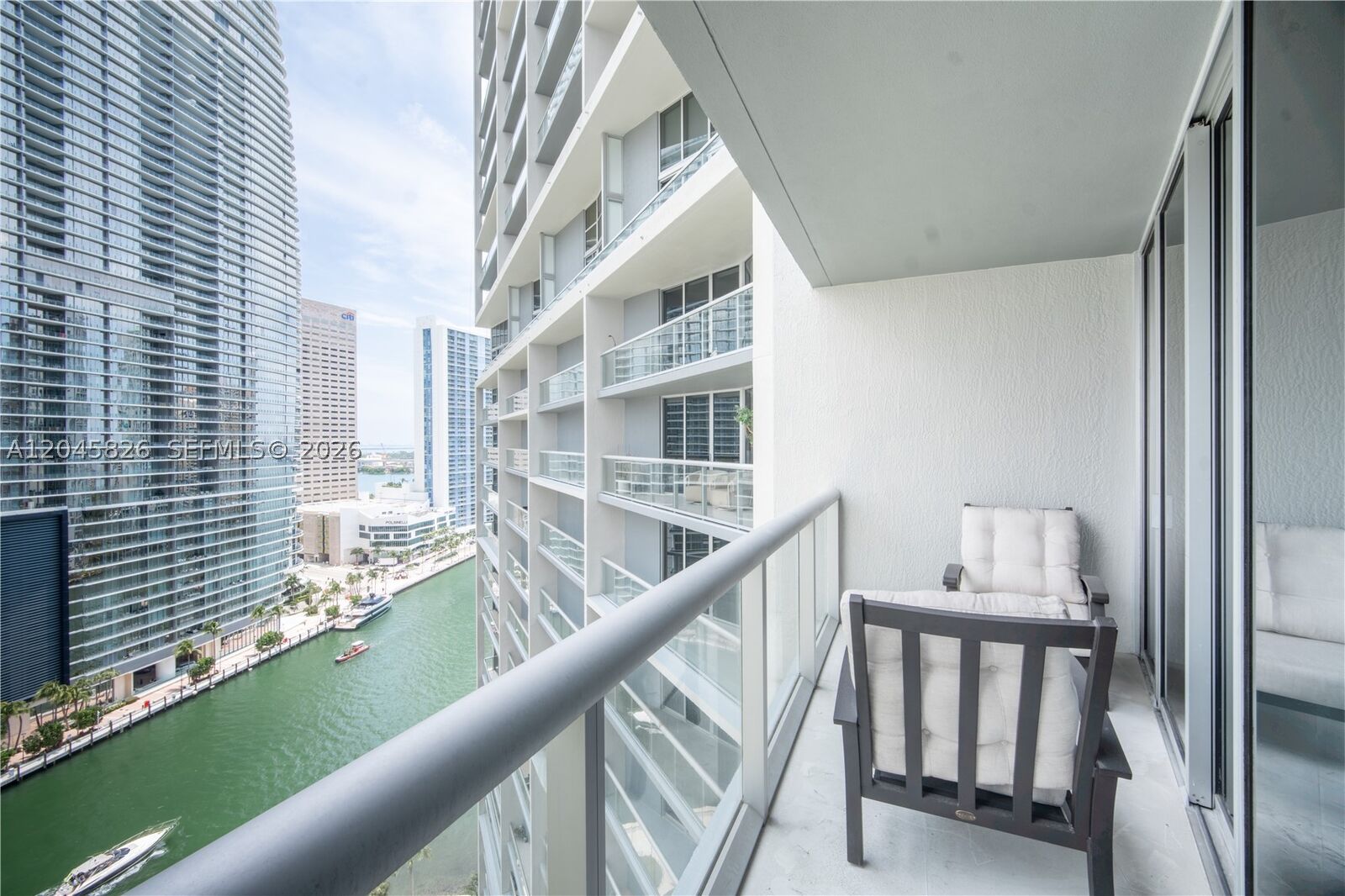 Property Photo:  475 Brickell Ave 2010  FL 33131 
