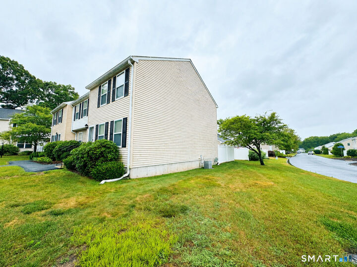 Property Photo: 1 Holly Lane 1 CT 06033
