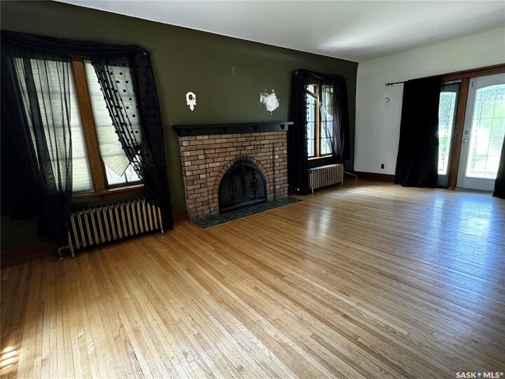 Property Photo: 215 7th Avenue E SK S0N 2M0