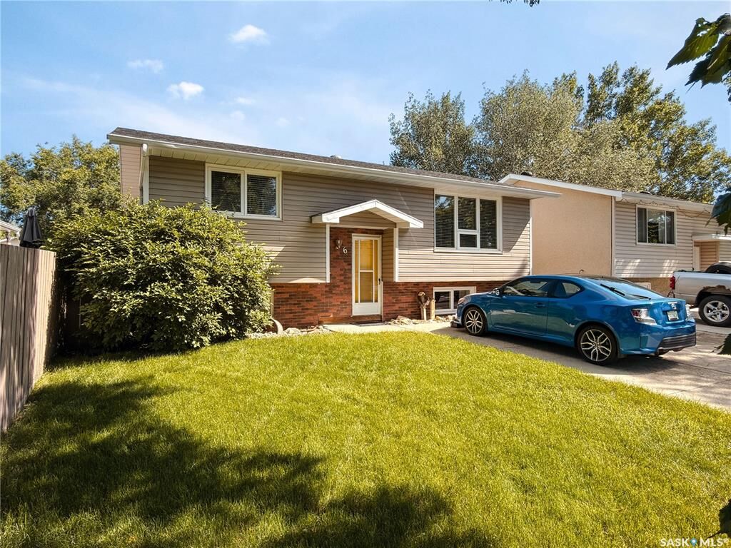 Property Photo: 6 Fulton Drive SK S4X 1E9