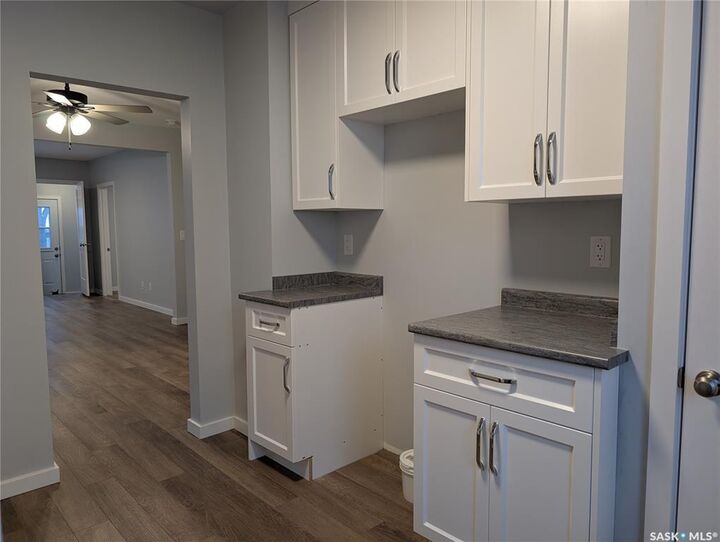 Photo de la propriété:  102 32nd Street W  SK S7L 0S1 