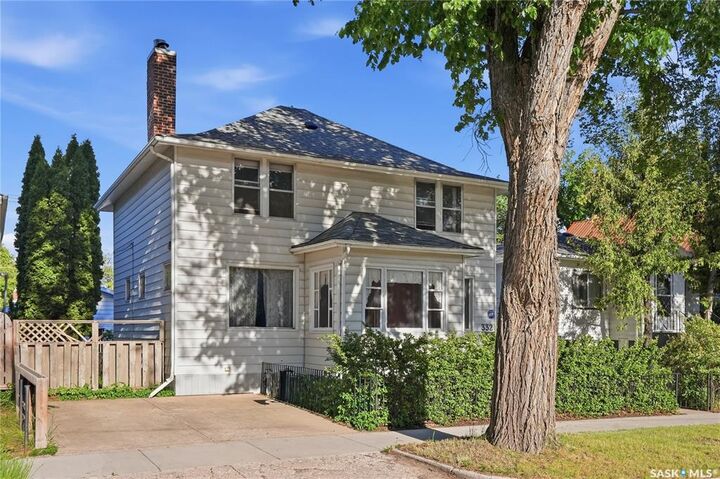 Property Photo: 332 I Avenue S SK S7M 1Y2