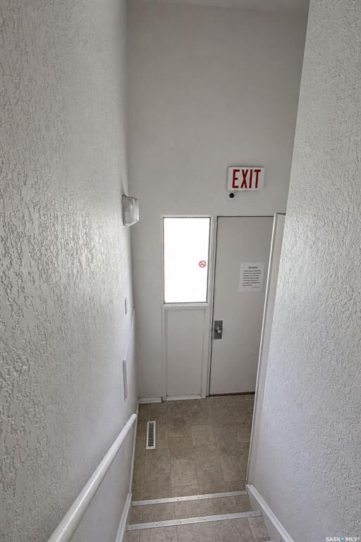 Property Photo:  616 28th Street E  SK S6V 1X9 