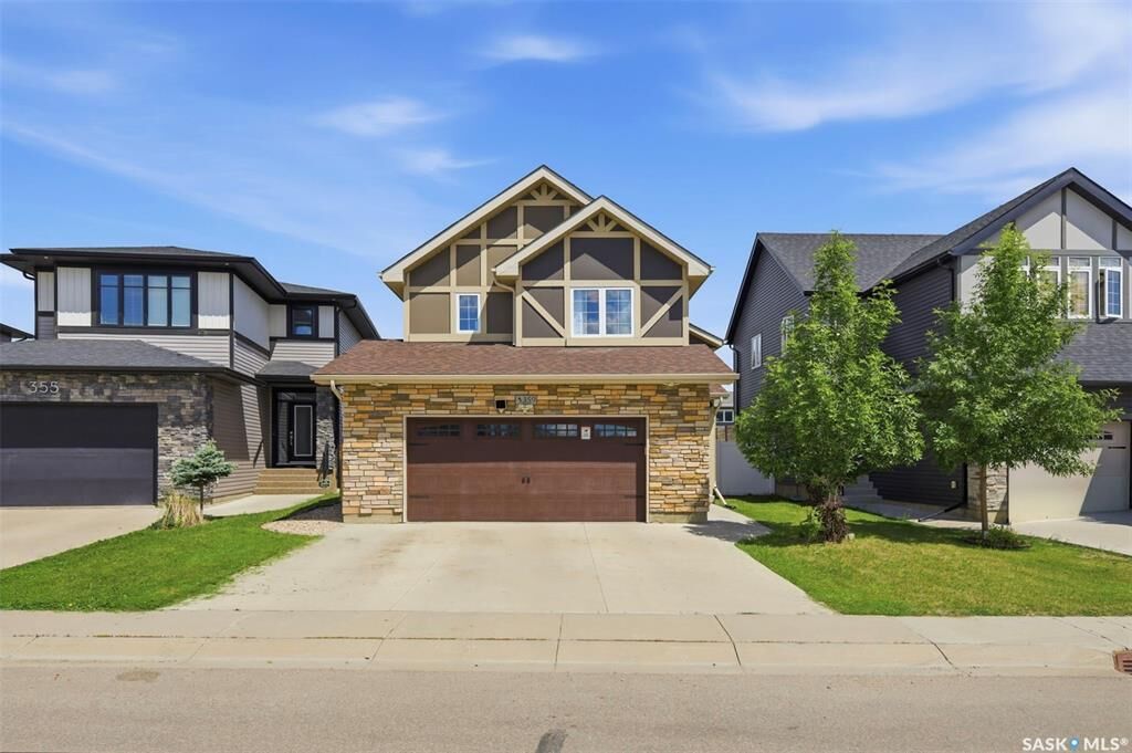 Property Photo:  359 Underhill Bend  SK S7V 0N1 