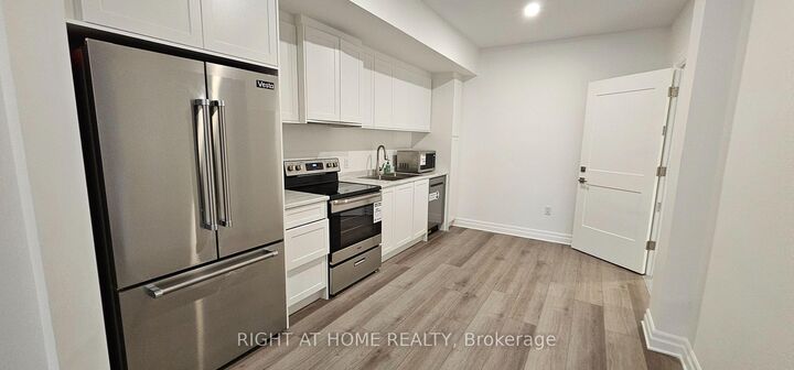 Property Photo: 7499 Marvel Drive Main ON L2H 3V8