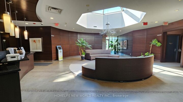 Property Photo:  39 Upper Duke Crescent 507  ON L6G 0B8 
