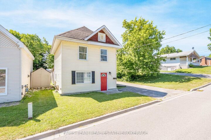 Property Photo: 277 Gloucester Street ON L4R 1H6