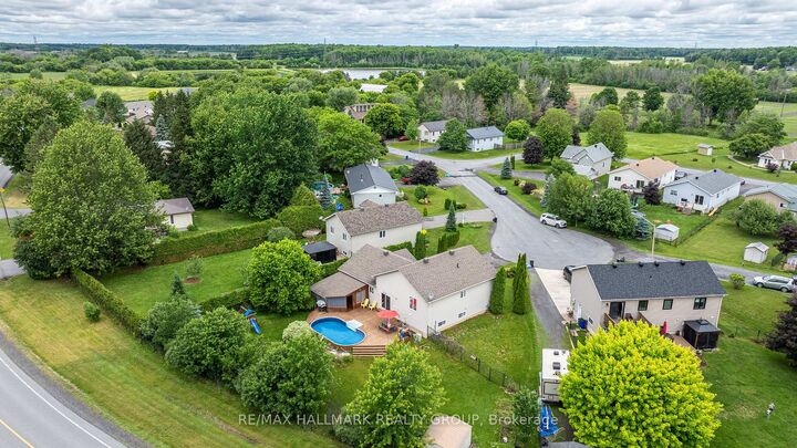 Property Photo:  4300 Schell Street  ON K0C 2H0 