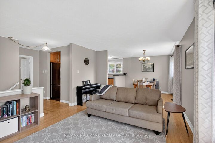 Property Photo:  1865 Arizona Avenue  ON K1H 6Z5 