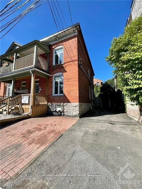 Property Photo: 466 O'Connor Street 1A ON K1S 3P4