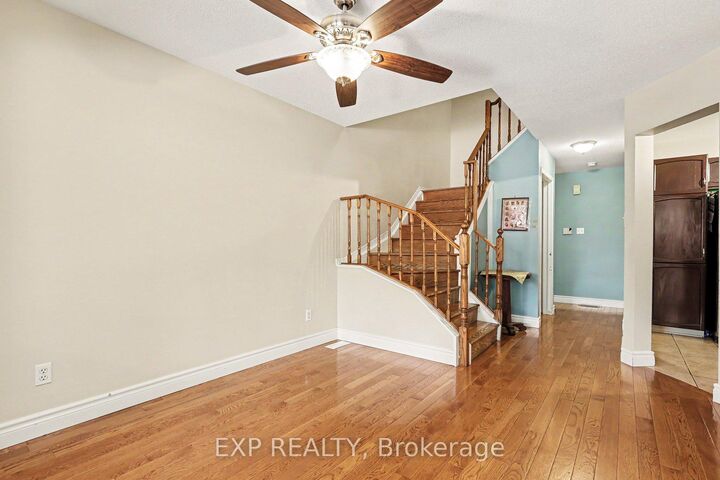Property Photo:  86 Scarlet Court  ON K1T 3R6 