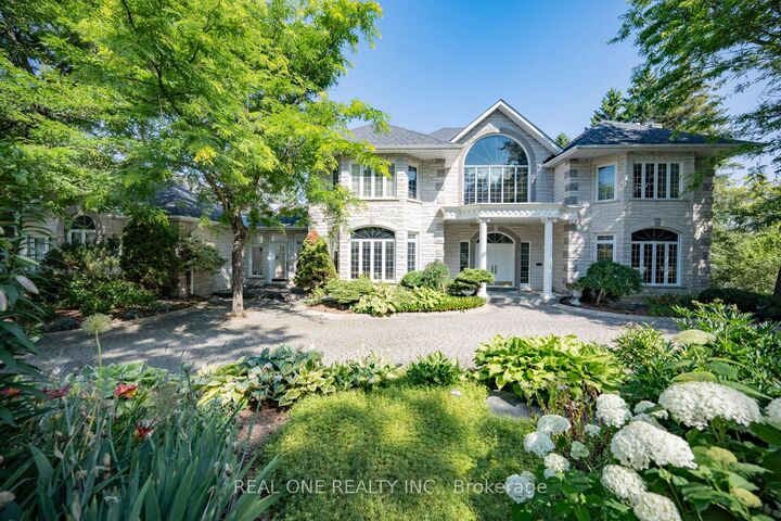 Property Photo: 14 Alm Court ON L4G 6W7
