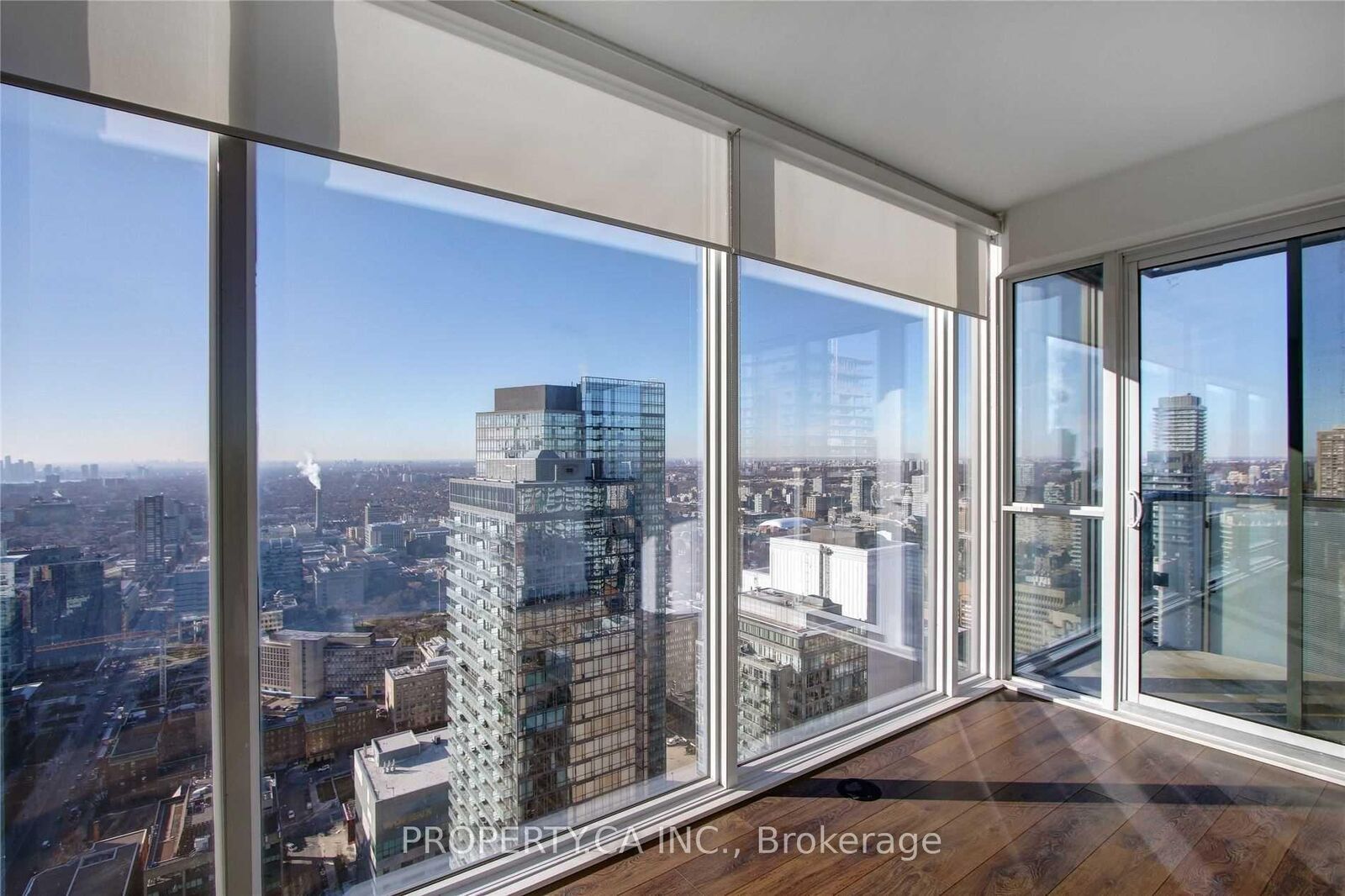 Property Photo: 15 Grenville Street 4704 ON M4Y 1A1